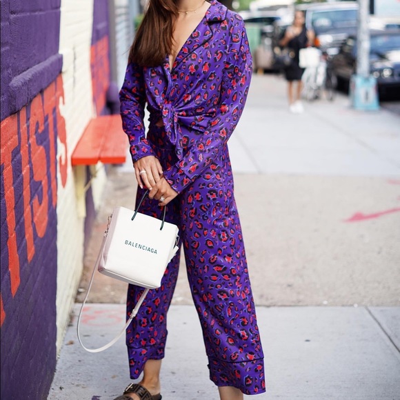 Terez Electric Cheetah Wide Leg Pants Blue Purple - Picture 2 of 16